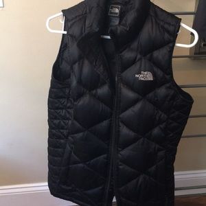 Black North face puffer Vest